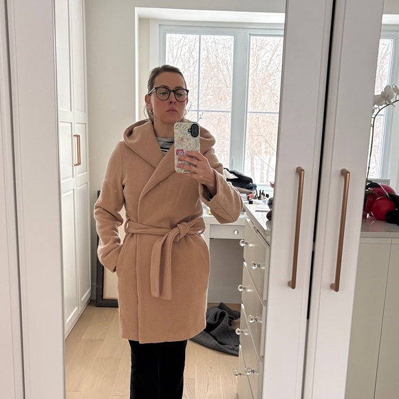 Aritzia 100% Merino wool wrap coat - Picture 7 of 9